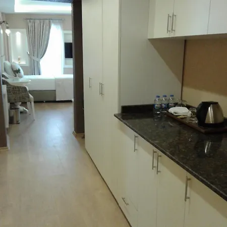 Otel Taxim 3*