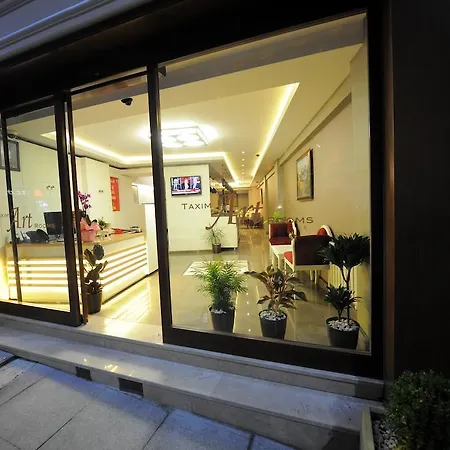 Otel Taxim 3*