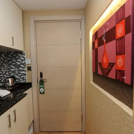 Taxim Otel
