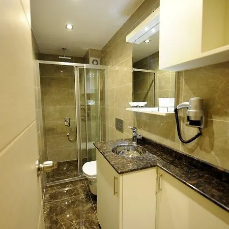 Taxim Otel 3*