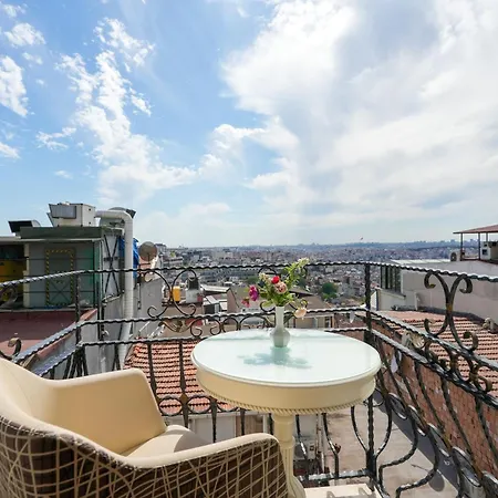 Hotel Taxim 3*