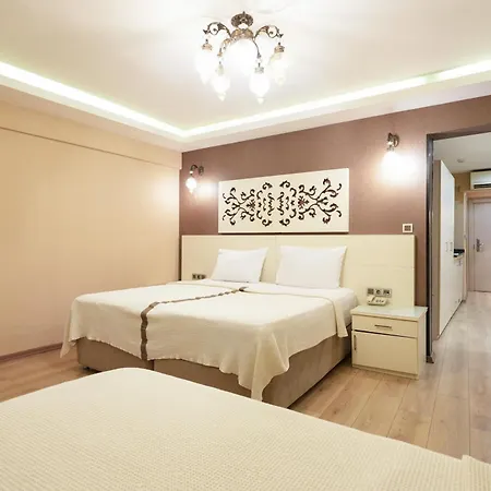 Hotel Taxim 3*